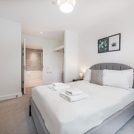 לונדון Stayo Apartments Barking Wharf מראה חיצוני תמונה