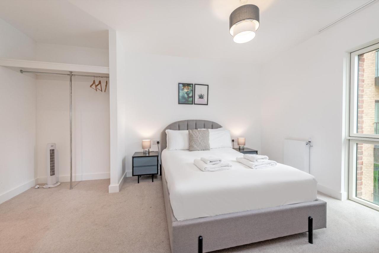לונדון Stayo Apartments Barking Wharf מראה חיצוני תמונה