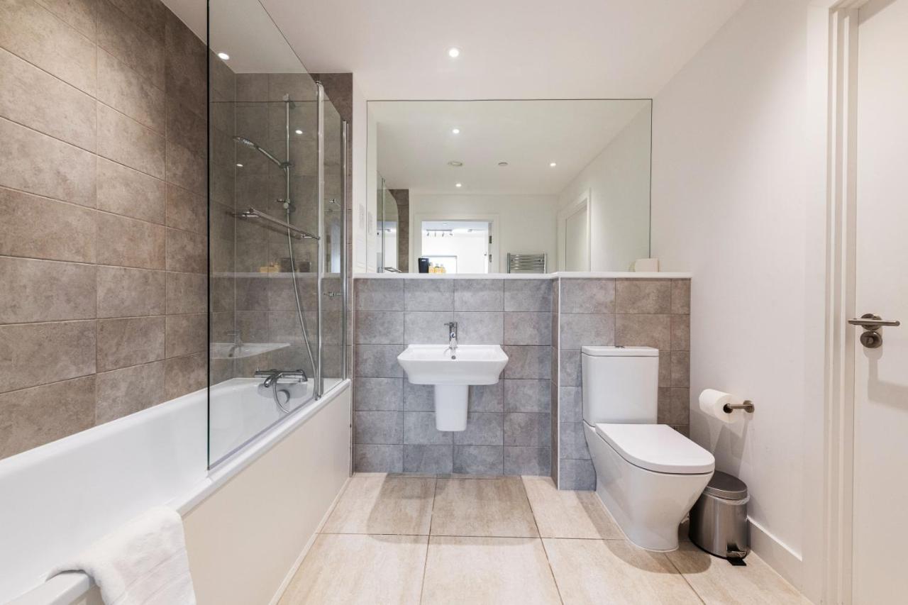לונדון Stayo Apartments Barking Wharf מראה חיצוני תמונה